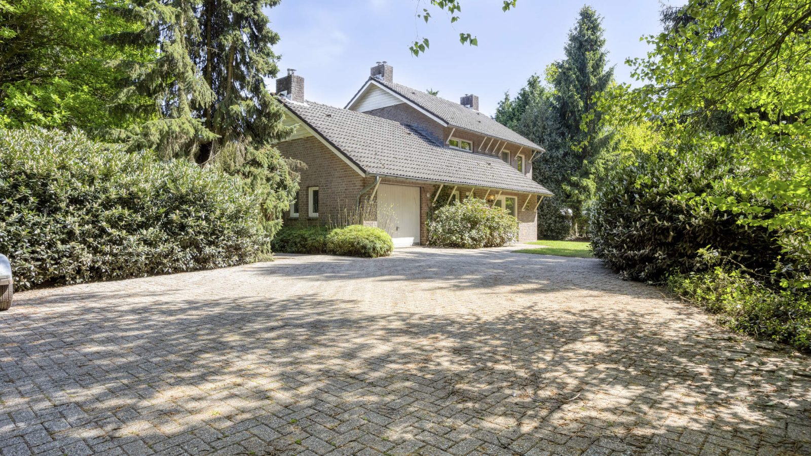 Stationsweg986075CDHerkenboschNL-01