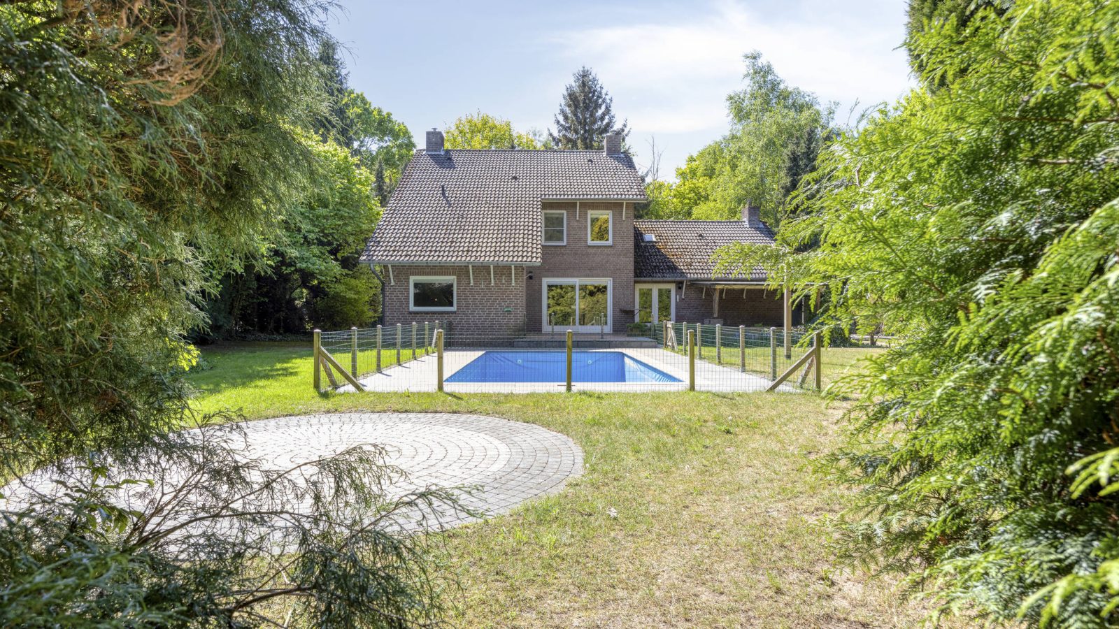 Stationsweg986075CDHerkenboschNL-99